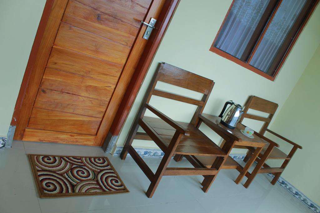 Rest Area 88 Guest House Теджакула Экстерьер фото